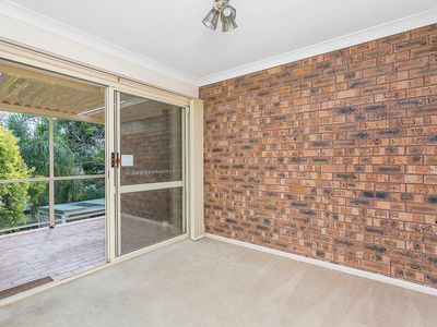 7 / 76-78 Pur Pur Avenue, Lake Illawarra