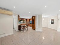 360 London Road, Belmont