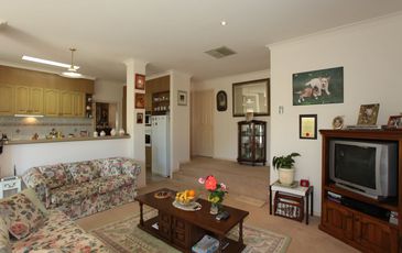 8 Alsop Lane, Berwick