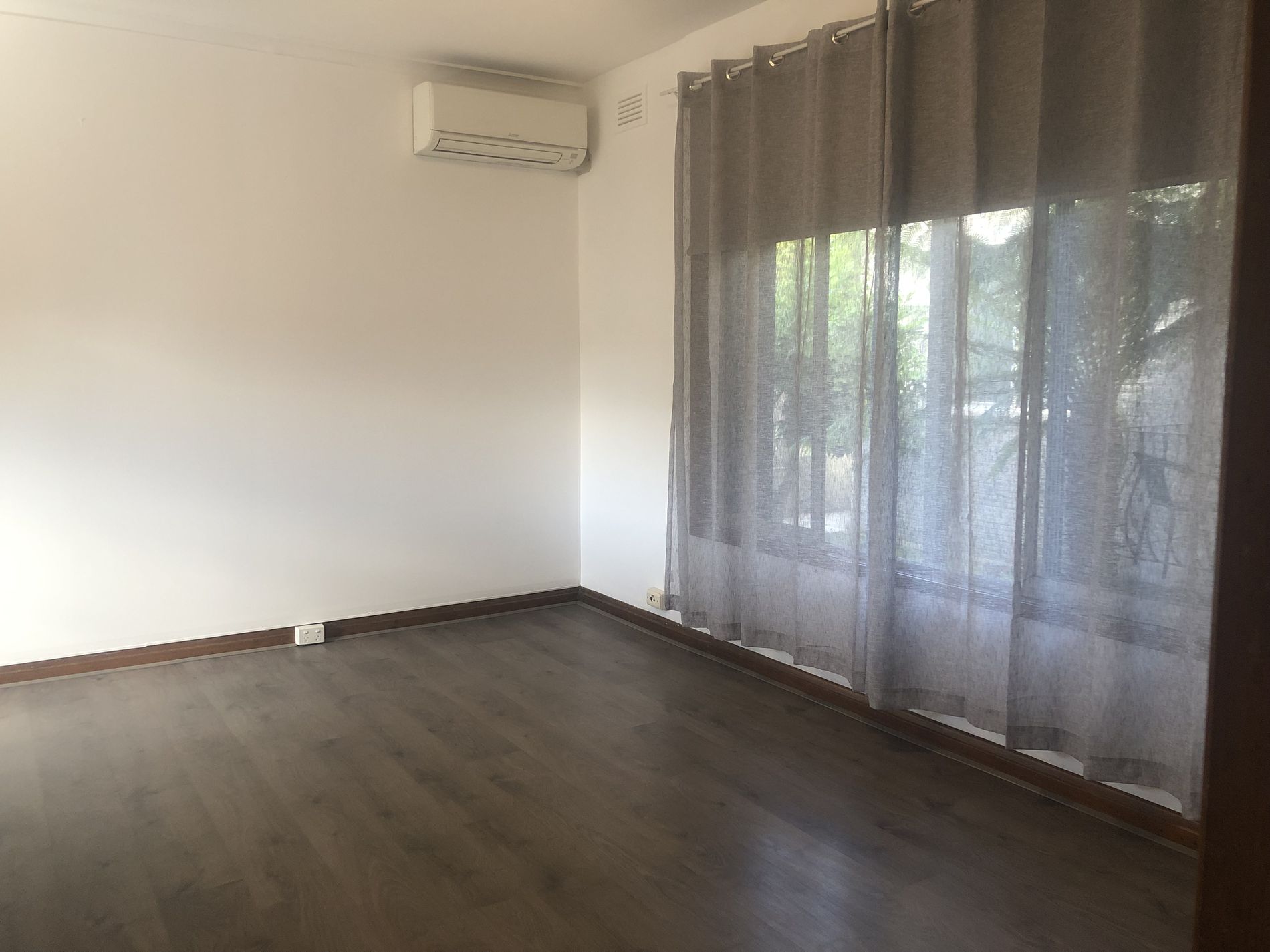 1 / 5 Raglan Street, Newtown