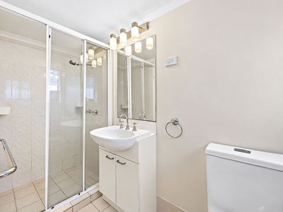 4 / 12 McGregor Avenue, Lutwyche