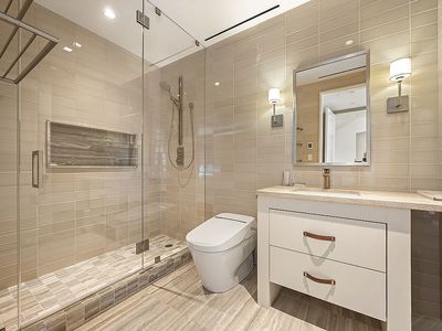 146 Waverly Place, New York, NY 10014, International