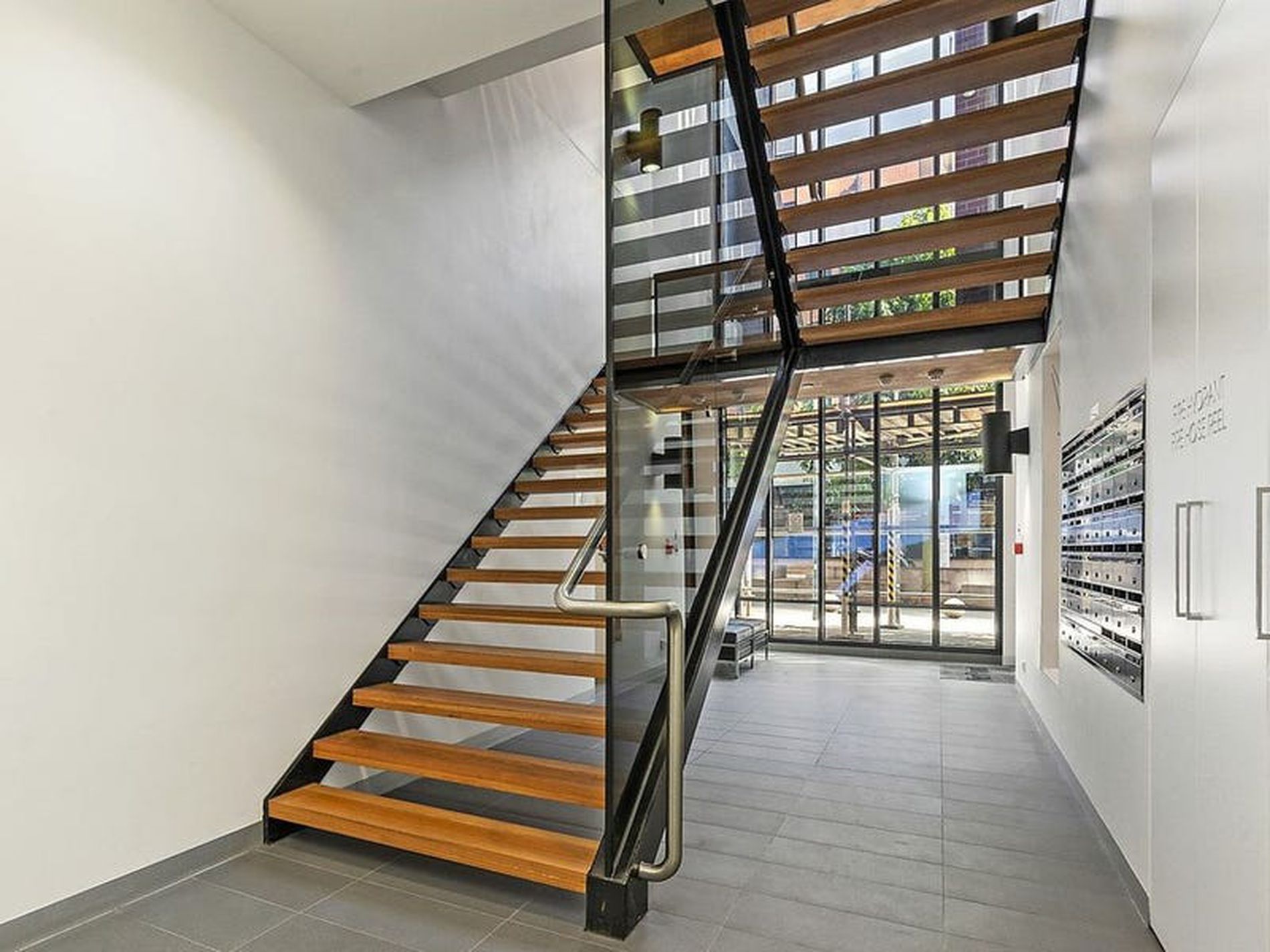 104 / 100 Western Beach Road, Geelong