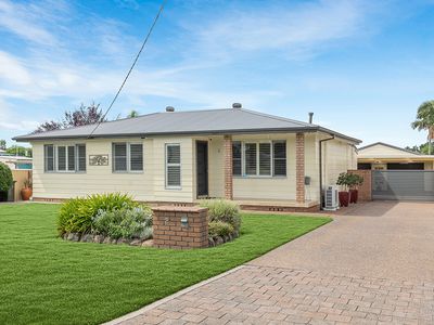 2 Ninth Street, Weston