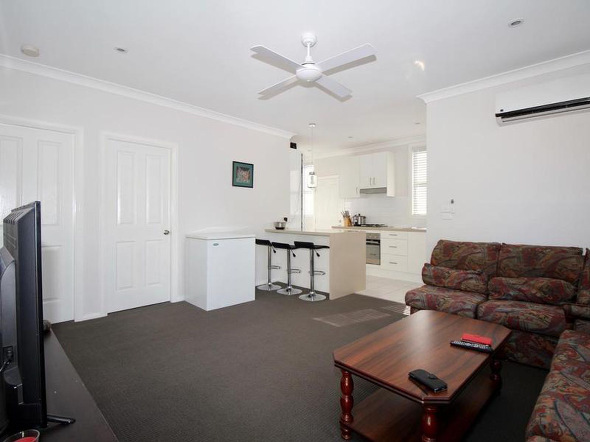 328 Rocket Street, West Bathurst