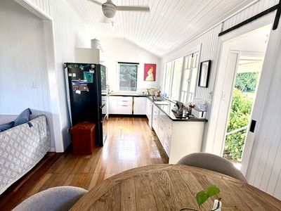 19 Enid Street, Flying Fish Point