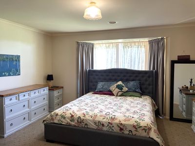 1 Dunvarleigh Crescent, Griffith