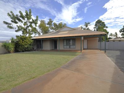 8 Paroo Close, South Hedland
