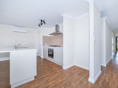 66 Lancaster Loop, Piara Waters