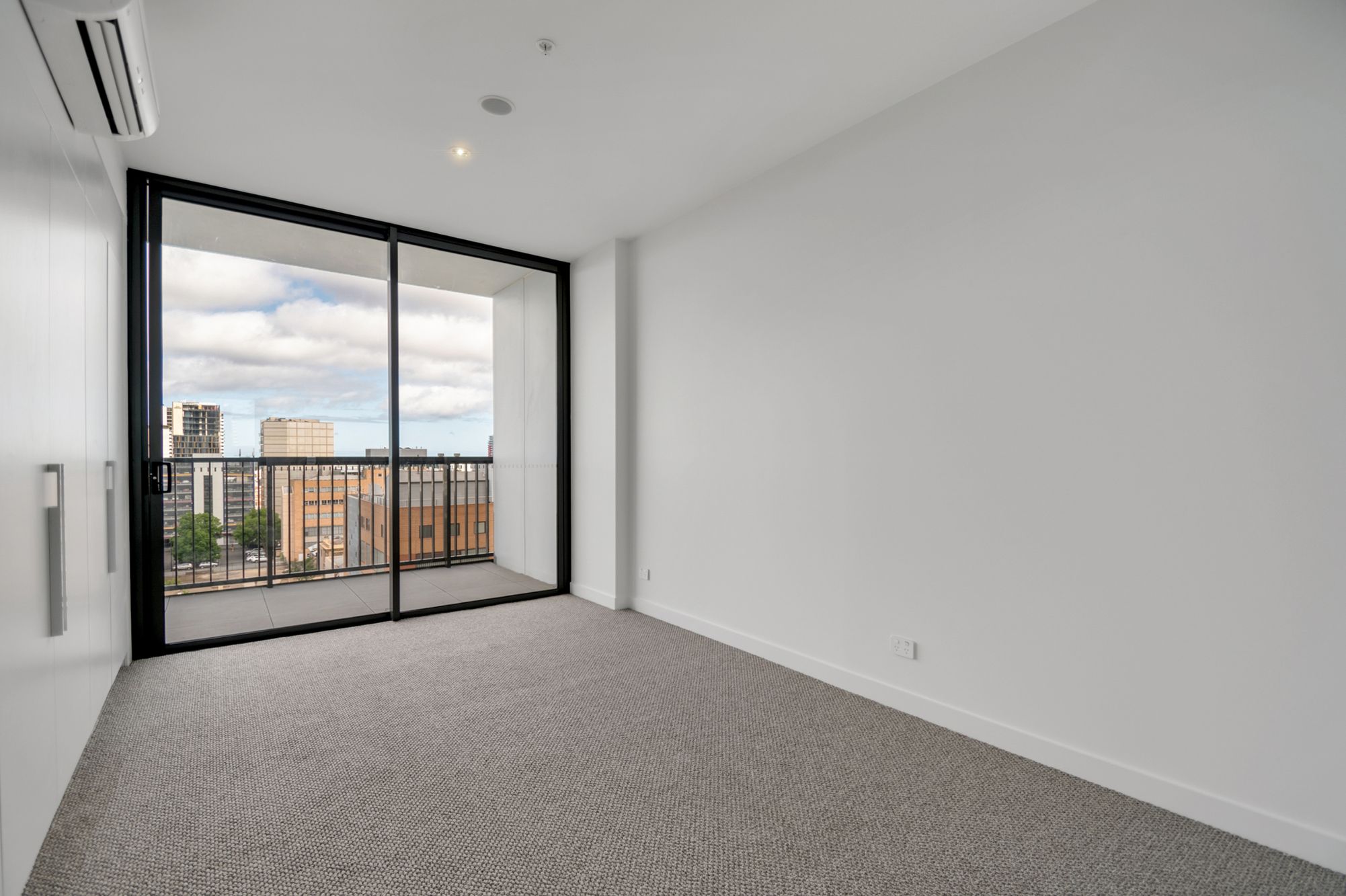 1707 / 17 Penny Place, Adelaide