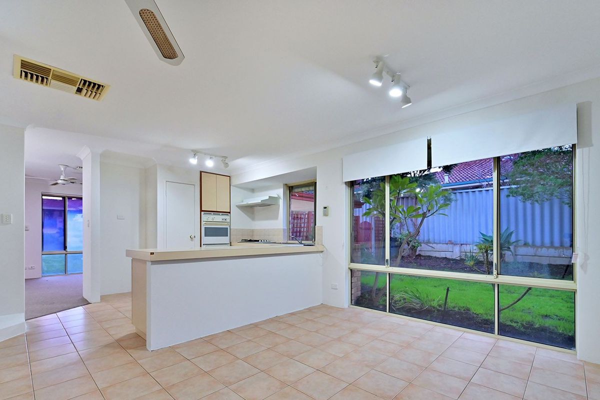 21 Muirfield Way, Joondalup