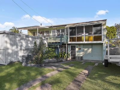 104 Basnett Street, Chermside West