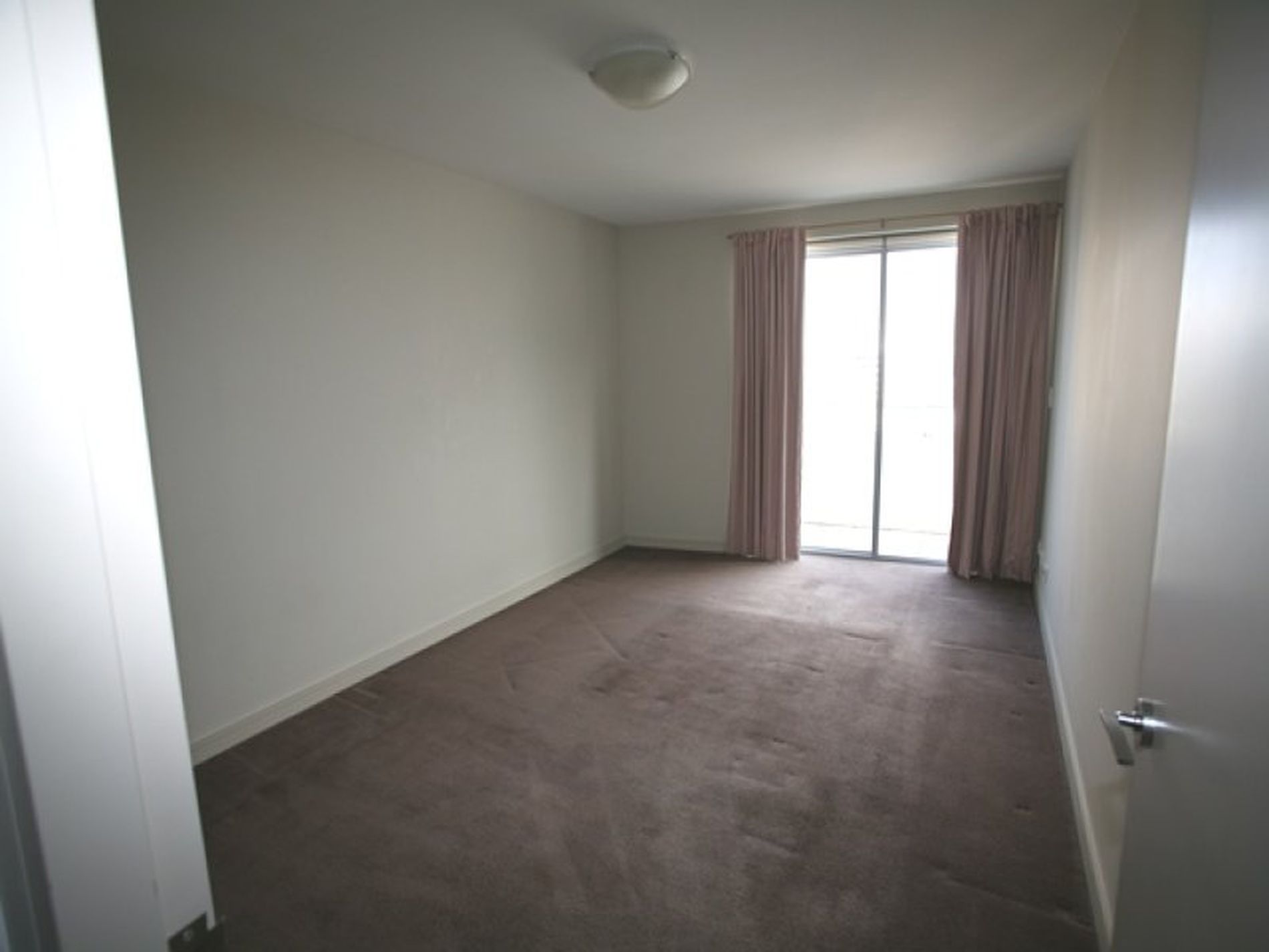 2403 / 77-81 Berry Street, North Sydney
