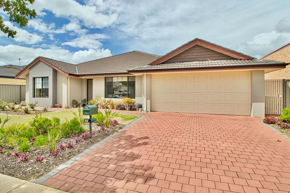 11 Curlewis Drive , Baldivis