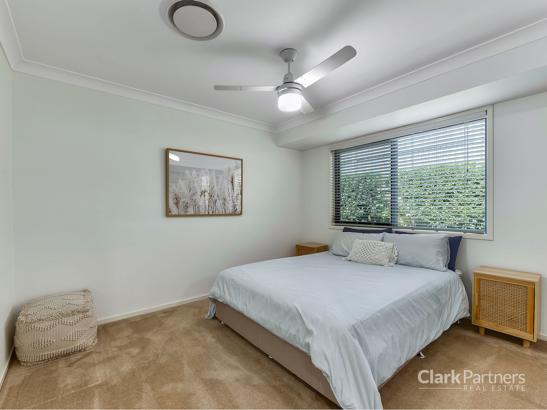 5 Curlew Court, Warner