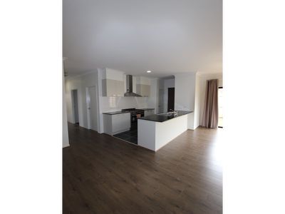 15 Badminton Court, Marshall