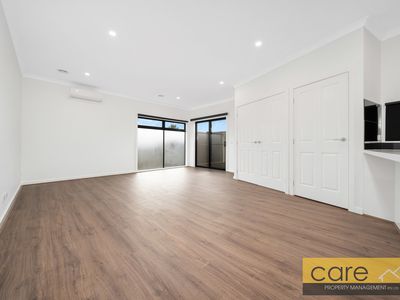 3 / 44 Beckington Crescent, Hampton Park