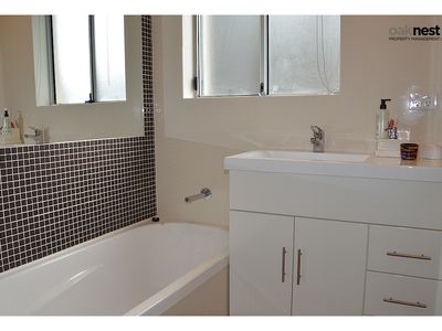 Room 3  / 11A McEwin Street, Renown Park
