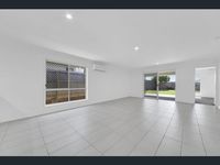 12 Mount Crosby Street, Park Ridge