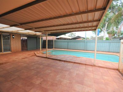 6 Klondyke Place, Newman
