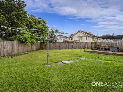 33 Barberry St, Inala