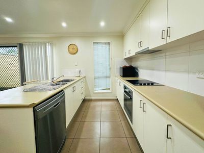 4 / 19 Oxley Drive, Moranbah