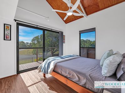 27 MACKEREL STREET, Woodgate