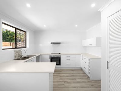 2 / 53 Riviera Avenue, Tweed Heads West