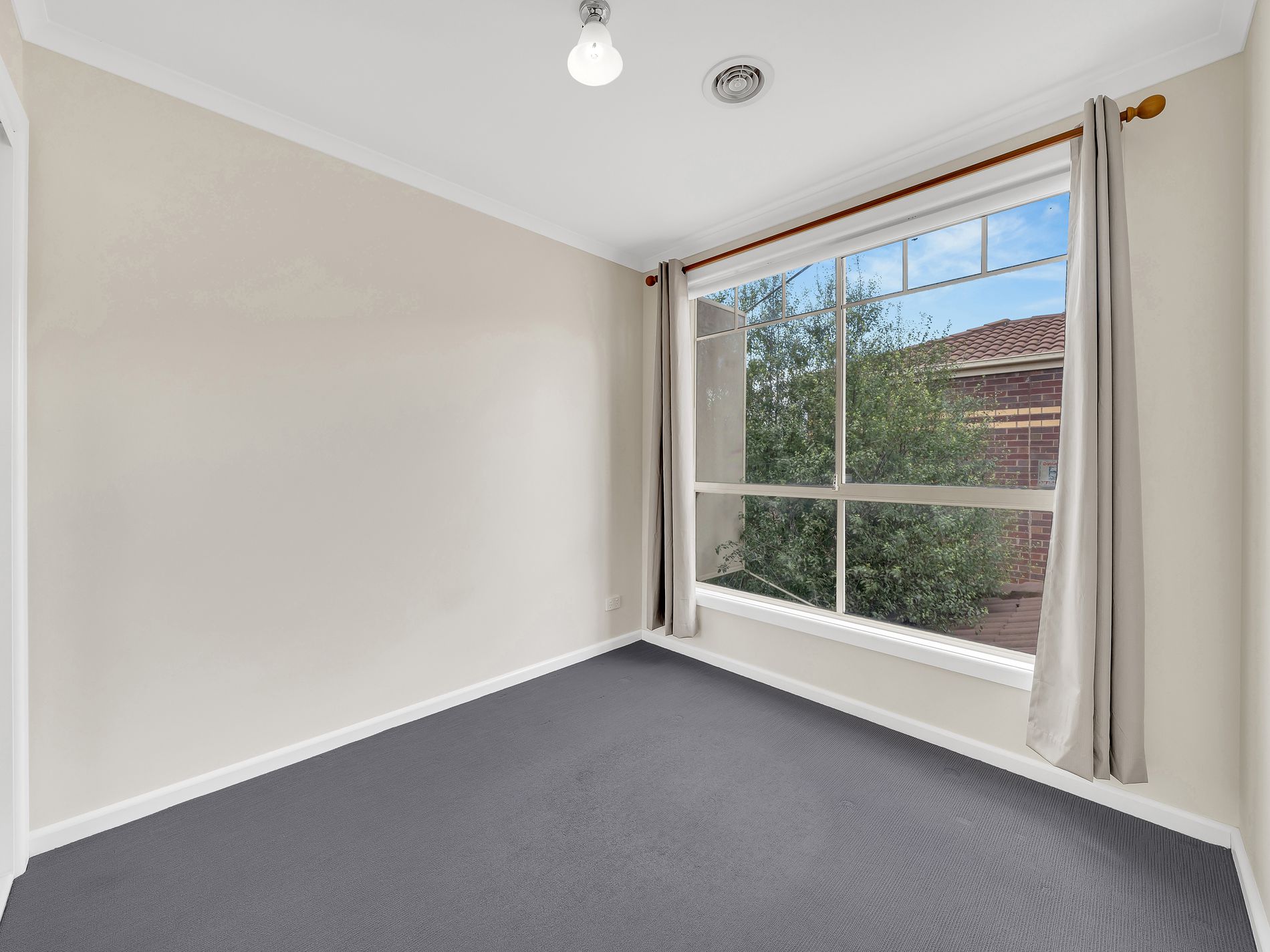 2 / 24 Churchill Avenue, Maidstone