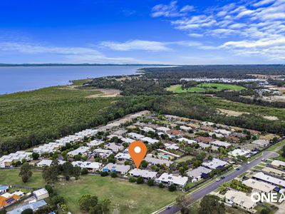 8 / 230 Pulgul Street, Urangan