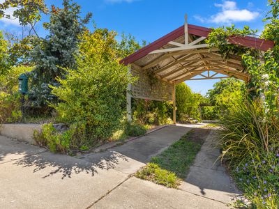 12 HANLEY CRESCENT, Seymour