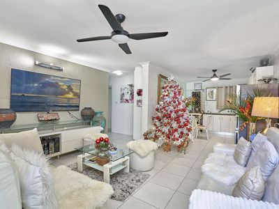 2 / 282 Lake Street, Cairns North