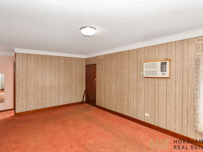 2 / 2 Olympic Street, Horsham