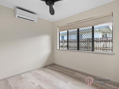 4 Mount Close, Edmonton