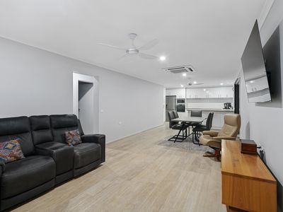 5 Lorikeet Drive, Tocumwal