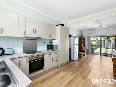 2 / 25 Hervey Street, Scarness