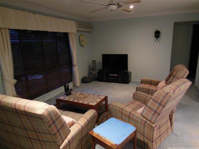 2 / 12 Farne Court, Daisy Hill