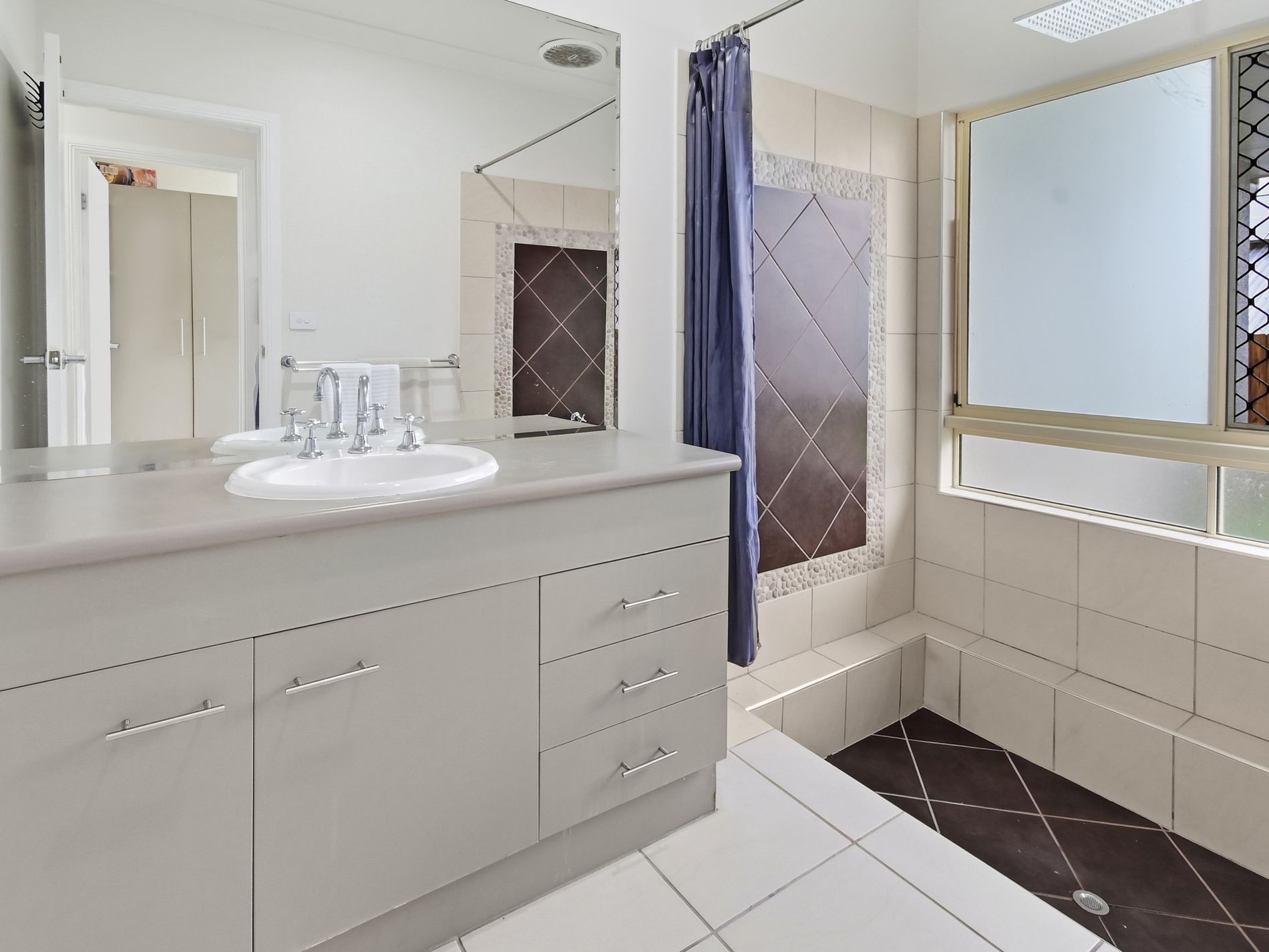 7 RED GUM CLOSE, Mount Sheridan