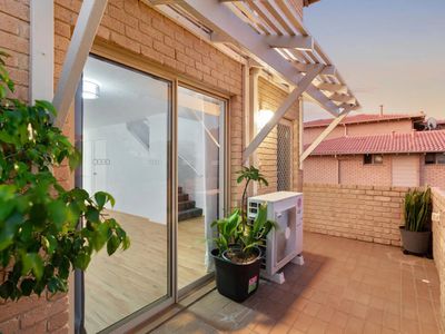 110 / 2 Wall Street, Maylands