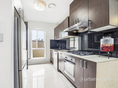 10 / 15 Carter Street, Seven Hills