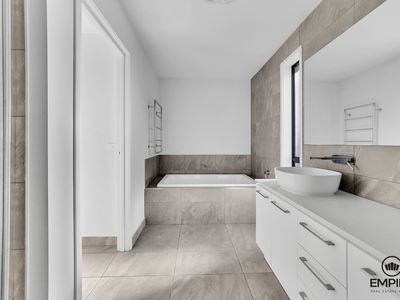 26 Swallowtail Avenue, Clyde North