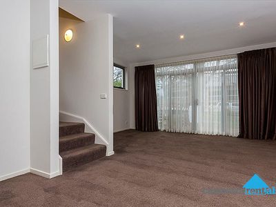 2 / 42 Ijong Street, Braddon