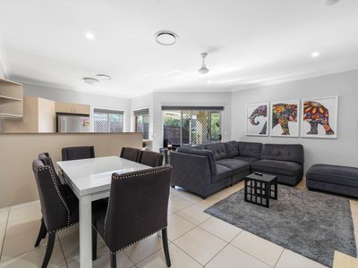 24 Emperor Grove, Upper Coomera