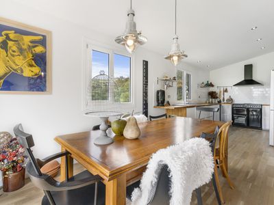 338 Dulcia Road, Gordon