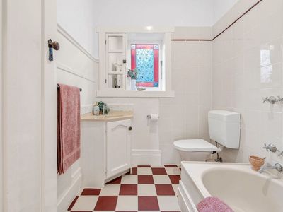 3 Spring St, Frankston
