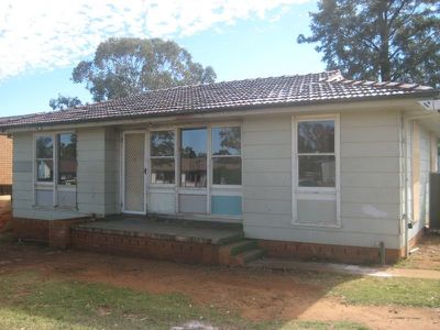 10 Houston Drive, Dubbo