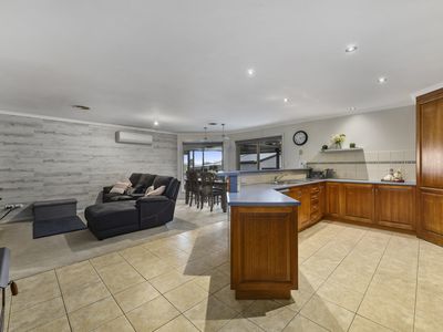 8 Tallarook Court, Mount Gambier