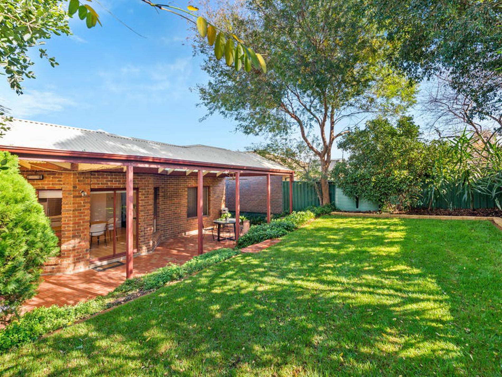 12 Law Court, Greenwith
