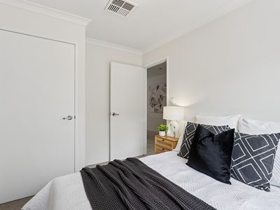 37 Star Bush Crescent, Ellenbrook