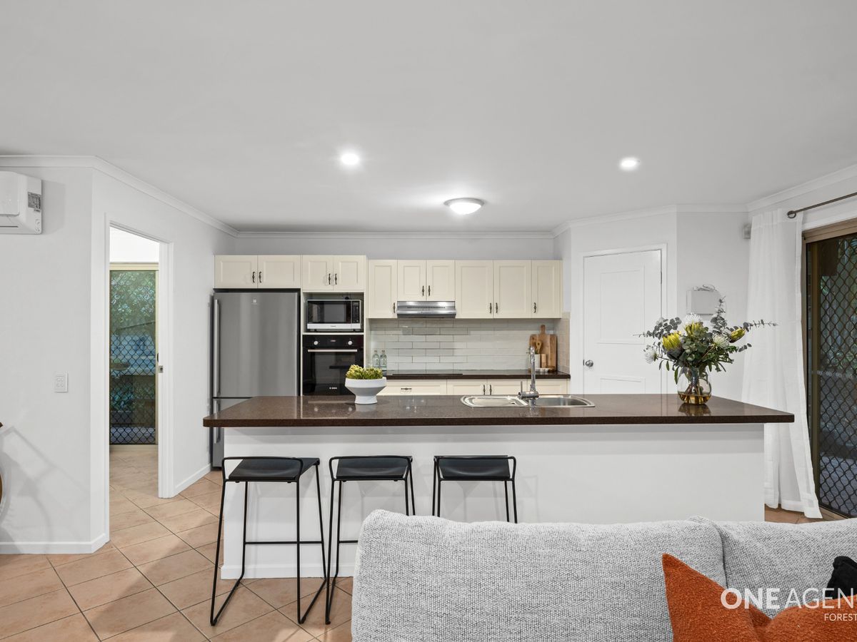 16 Toorak Place, Forest Lake